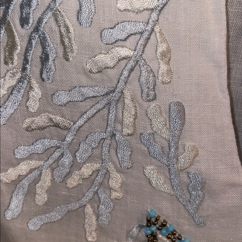 White Embroidered Women's Top beaded 100%linen - Picture 4 of 10